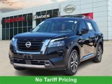 New 2025 Nissan Pathfinder Platinum image 2