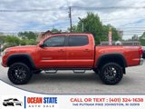 Used 2017 Toyota Tacoma TRD Off-Road w/ Tow Package (A/T) image 2