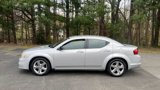 Used 2012 Dodge Avenger SE image 2