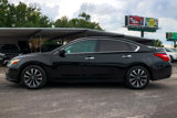 Used 2017 Nissan Altima 2.5 SV image 3
