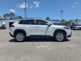 Used 2022 Toyota Corolla Cross LE image 3