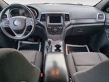 Used 2018 Jeep Grand Cherokee Laredo image 3