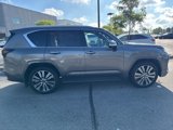 Used 2022 Lexus LX 600 4WD w/ Luxury Package image 2