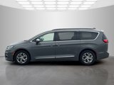 Used 2022 Chrysler Pacifica Limited image 3