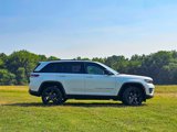 New 2025 Jeep Grand Cherokee Altitude image 3