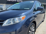 Used 2019 Toyota Sienna AWD image 2