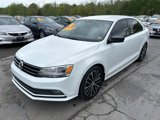 Used 2015 Volkswagen Jetta Sport image 2