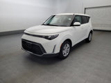 Used 2024 Kia Soul LX image 2