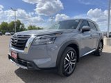 New 2025 Nissan Pathfinder Platinum image 3