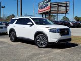 New 2025 Nissan Pathfinder SL w/ SL Premium Package image 2