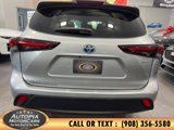 Used 2024 Toyota Highlander LE image 5