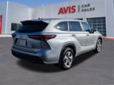 Used 2024 Toyota Highlander LE image 5