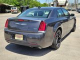 Used 2019 Chrysler 300 Touring w/ Sport Appearance Package image 4