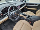 Certified 2025 Porsche Cayenne Coupe image 4