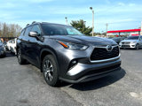 Used 2022 Toyota Highlander XLE image 3
