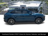 Used 2024 Porsche Cayenne image 4