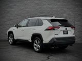 Used 2021 Toyota RAV4 XLE Premium image 3
