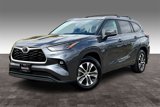 Used 2024 Toyota Highlander XLE image 2