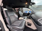 Used 2019 Dodge Grand Caravan SXT image 4