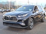 Certified 2024 Toyota Highlander XLE image 4