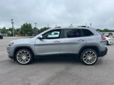 Used 2019 Jeep Cherokee Latitude w/ Popular Appearance Group image 4