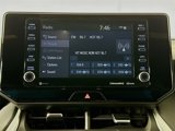 Used 2022 Toyota Venza XLE image 6