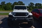 Used 2025 Jeep Gladiator Sport image 2