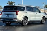 New 2025 Kia Carnival EX image 4