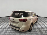 Used 2016 Kia Sedona L image 5