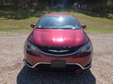 Used 2017 Chrysler Pacifica Touring-L image 2