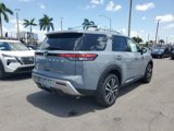 New 2025 Nissan Pathfinder Platinum image 4