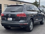 Used 2016 Volkswagen Touareg TDI image 3