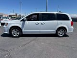 Used 2019 Dodge Grand Caravan SXT image 2