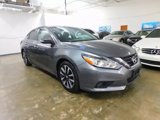 Used 2017 Nissan Altima 2.5 SV w/ Convenience Package image 3