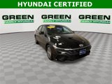 Certified 2025 Hyundai Elantra SE image 3