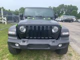 Used 2022 Jeep Gladiator Sport image 2