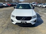 Used 2023 Volvo XC40 B4 Ultimate image 3