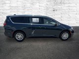 New 2025 Chrysler Pacifica Select image 2