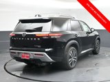 New 2025 Nissan Pathfinder Platinum w/ Cargo Package image 4