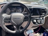 Used 2017 Chrysler Pacifica Touring-L Plus image 6