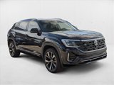 Used 2025 Volkswagen Atlas Cross Sport SEL Premium R-Line image 3