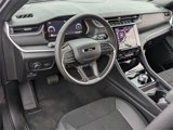 New 2025 Jeep Grand Cherokee Laredo image 2