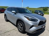 Used 2022 Toyota Highlander XLE image 2