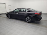 Used 2023 Nissan Altima 2.5 SV image 3