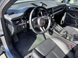 Certified 2024 Porsche Macan image 4