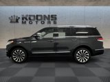Used 2022 Lincoln Navigator Reserve image 4