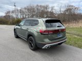 New 2025 Volkswagen Atlas Peak Edition SE image 5