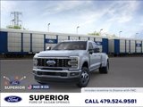 New 2025 Ford F350 4x4 Crew Cab DRW Super Duty image 2