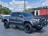 Used 2017 Toyota Tacoma TRD Sport image 3