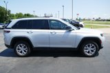 Used 2022 Jeep Grand Cherokee Limited image 4